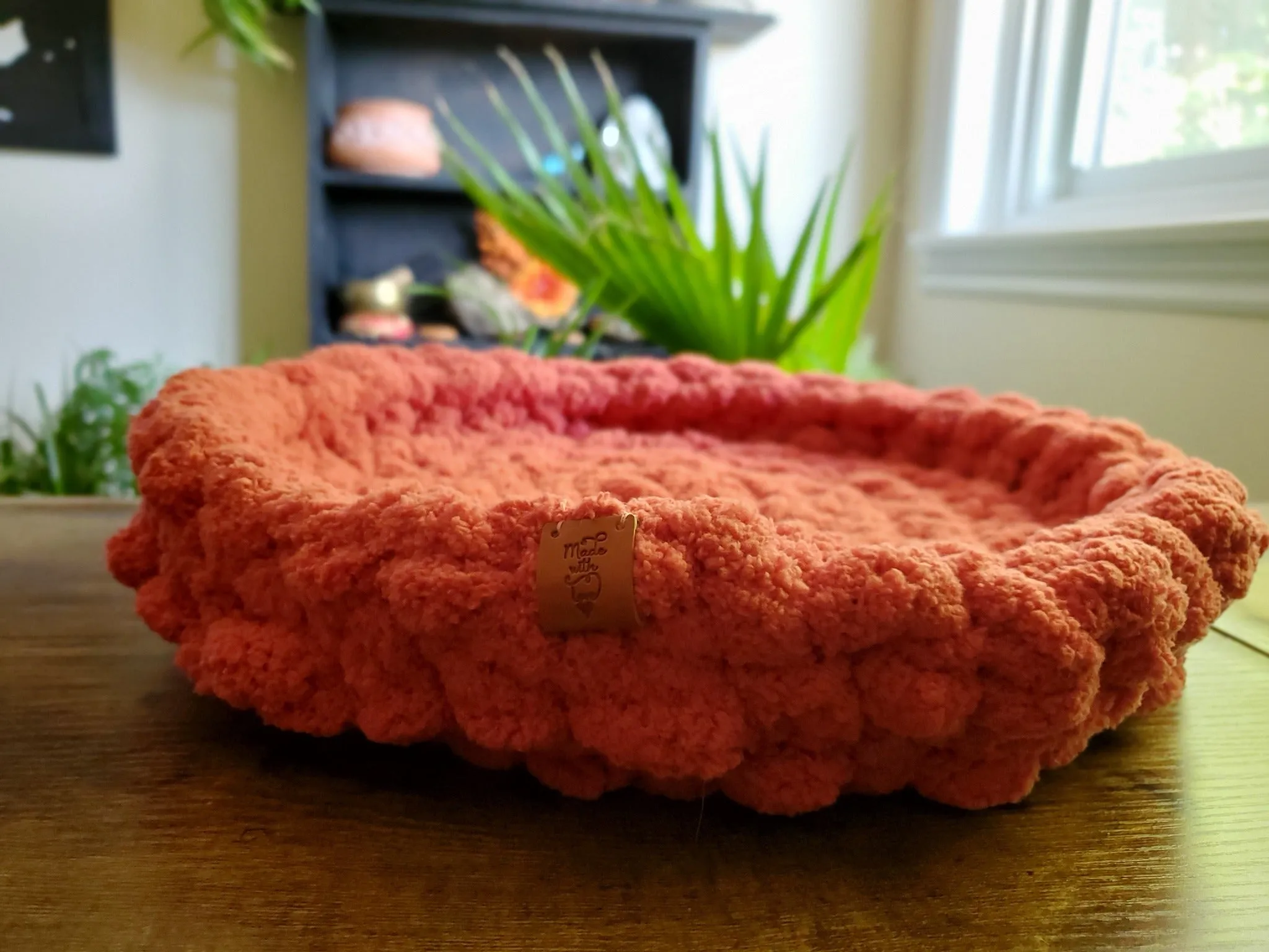 26" Chenille Pet Bed