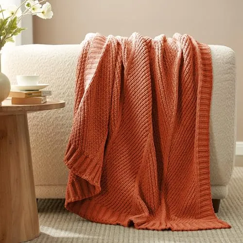 Amélie Home Cable Knit Fall Throw Blanket for Couch, Burnt Orange Chenille Knitted Chunky Knit Blanket with Chevron Texture Non-Shedding, Decorative Farmhouse Soft Blanket for Sofa Chair Bed, 50x 60