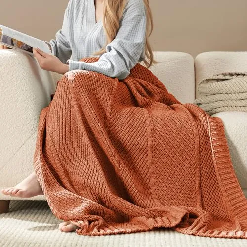 Amélie Home Cable Knit Fall Throw Blanket for Couch, Burnt Orange Chenille Knitted Chunky Knit Blanket with Chevron Texture Non-Shedding, Decorative Farmhouse Soft Blanket for Sofa Chair Bed, 50x 60