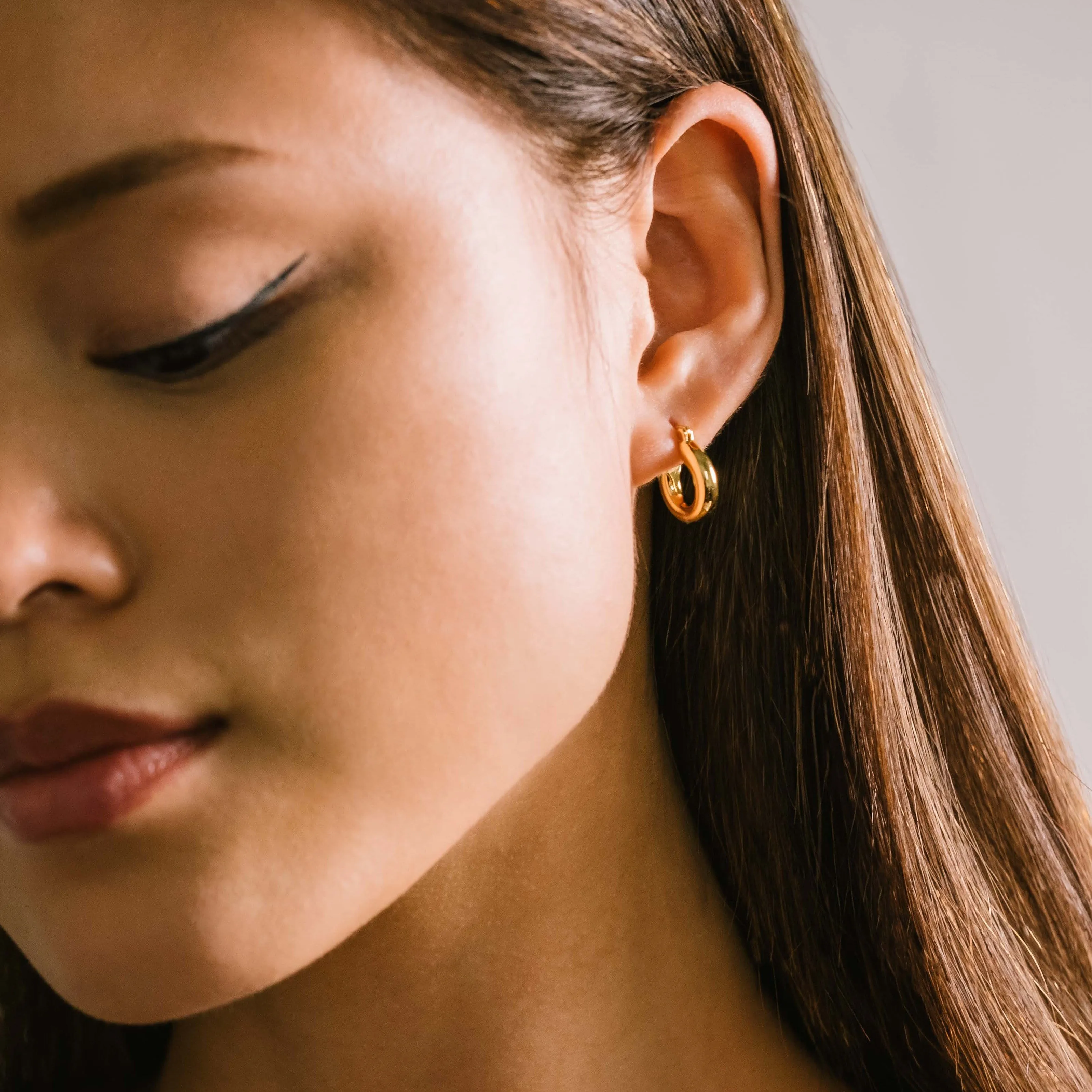 Chunky Hinge Hoop Earrings Gold