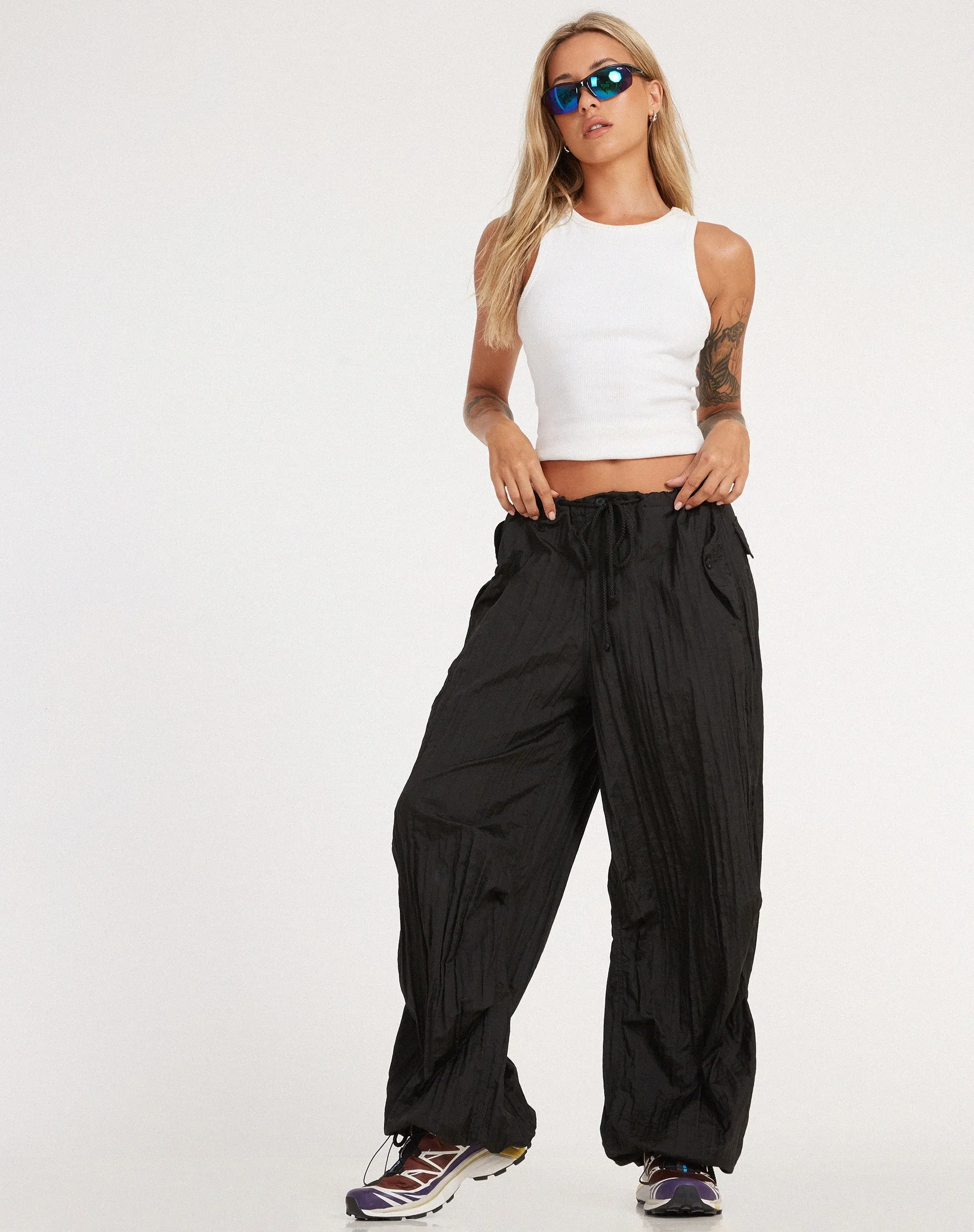 Chute Trouser in Parachute Black