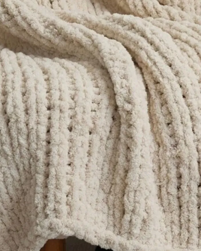 Cloud King Size Large Cream Chenille Chunky Knit Blanket Throw