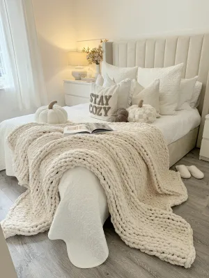 Cloud King Size Large Cream Chenille Chunky Knit Blanket Throw