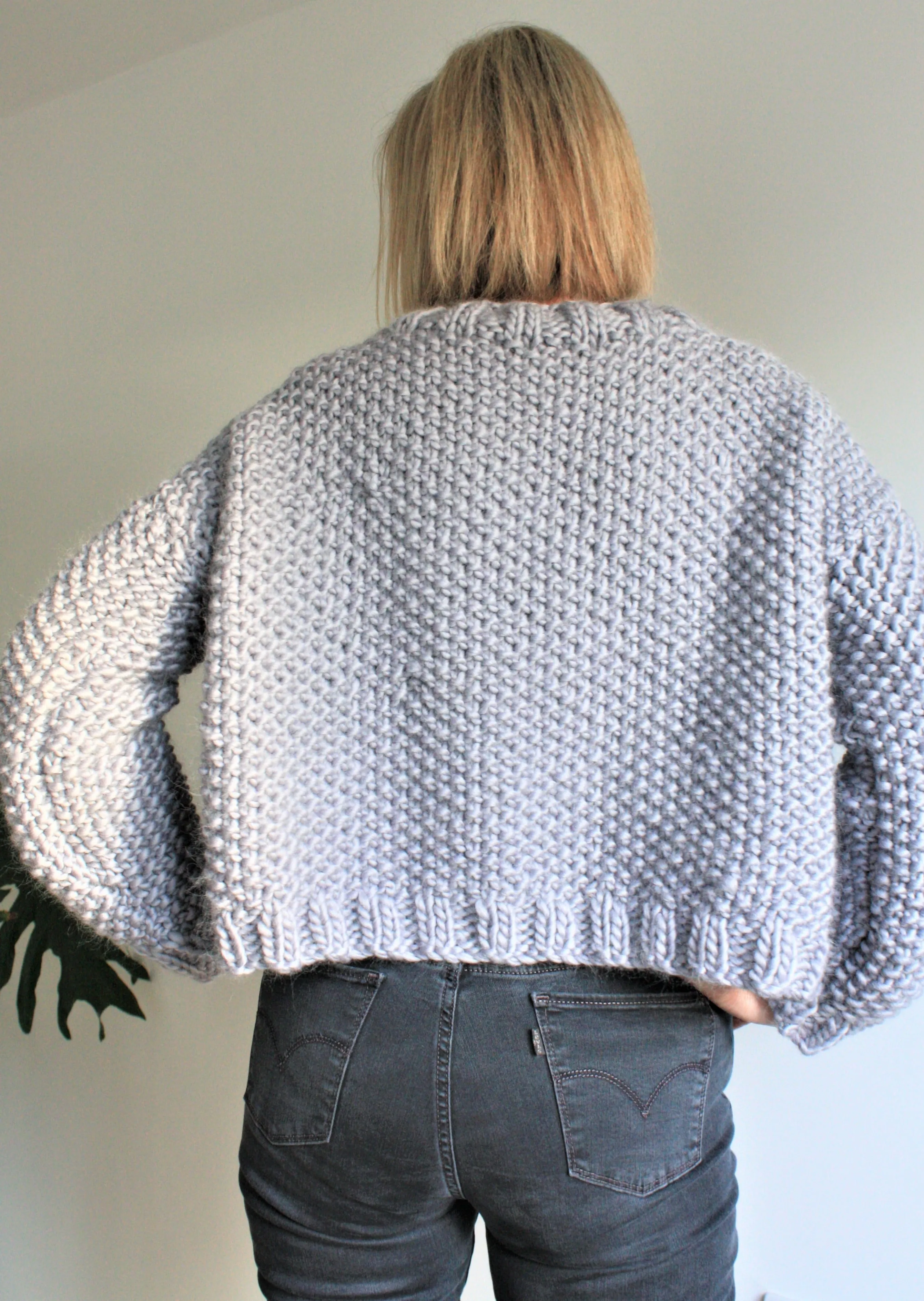 Easy Knitting Pattern - Chunky Knit Moss Stitch Cropped Cardigan | Mosscrop Cardigan