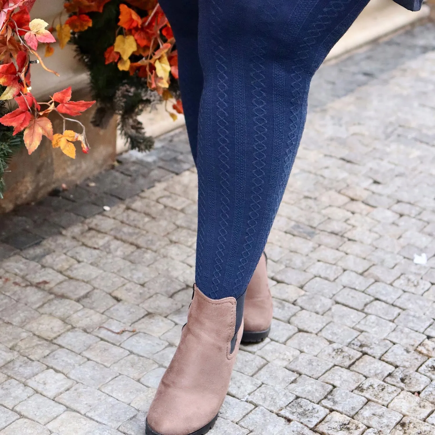 Grannies Cable Knit Wool Tights V2 - Navy