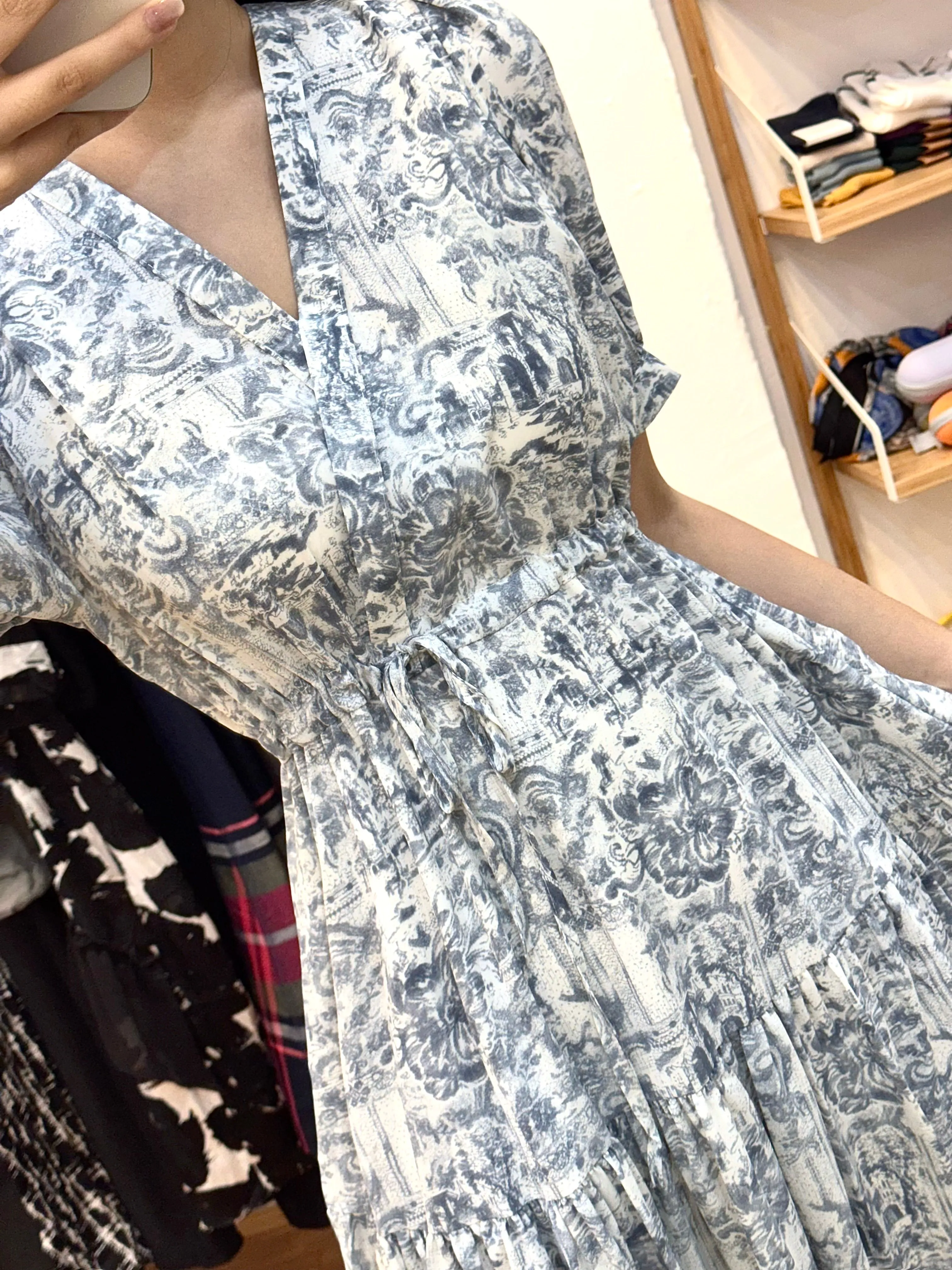 Grey-blue Floral Pattern V-neck Dress