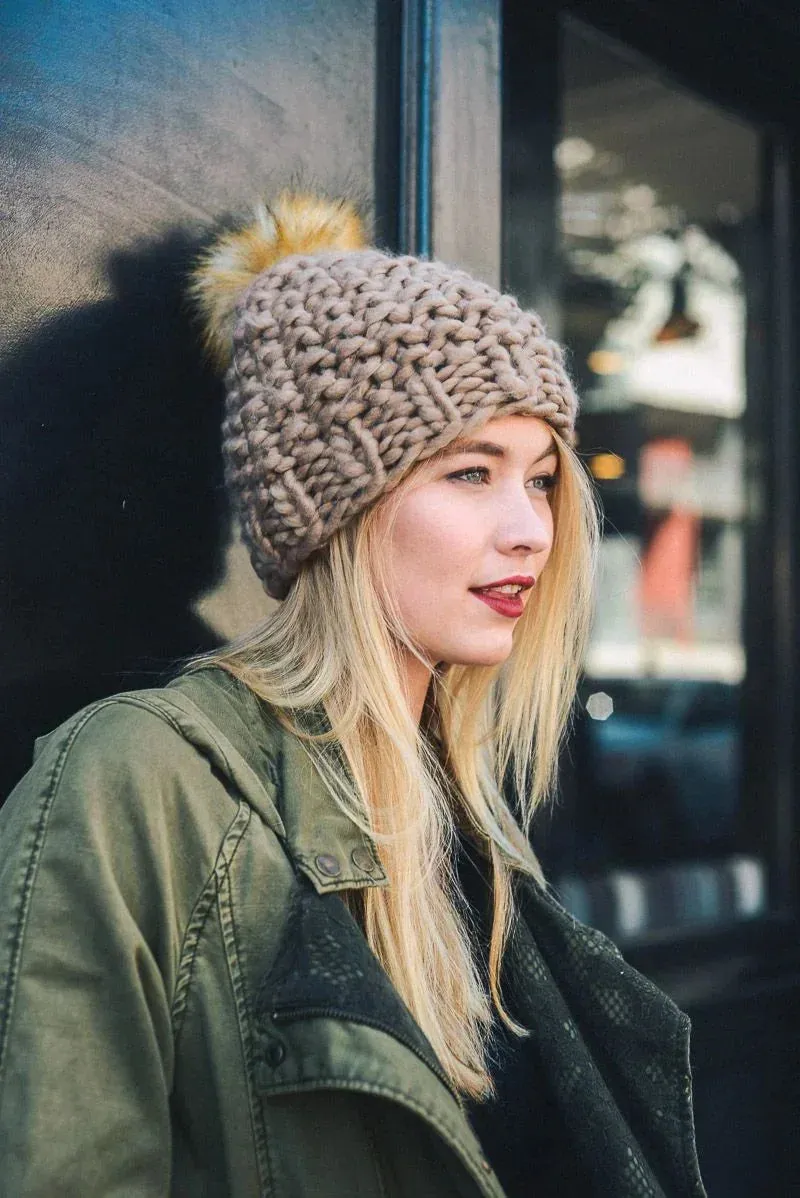 OVERSIZED CHUNKY POM BEANIE