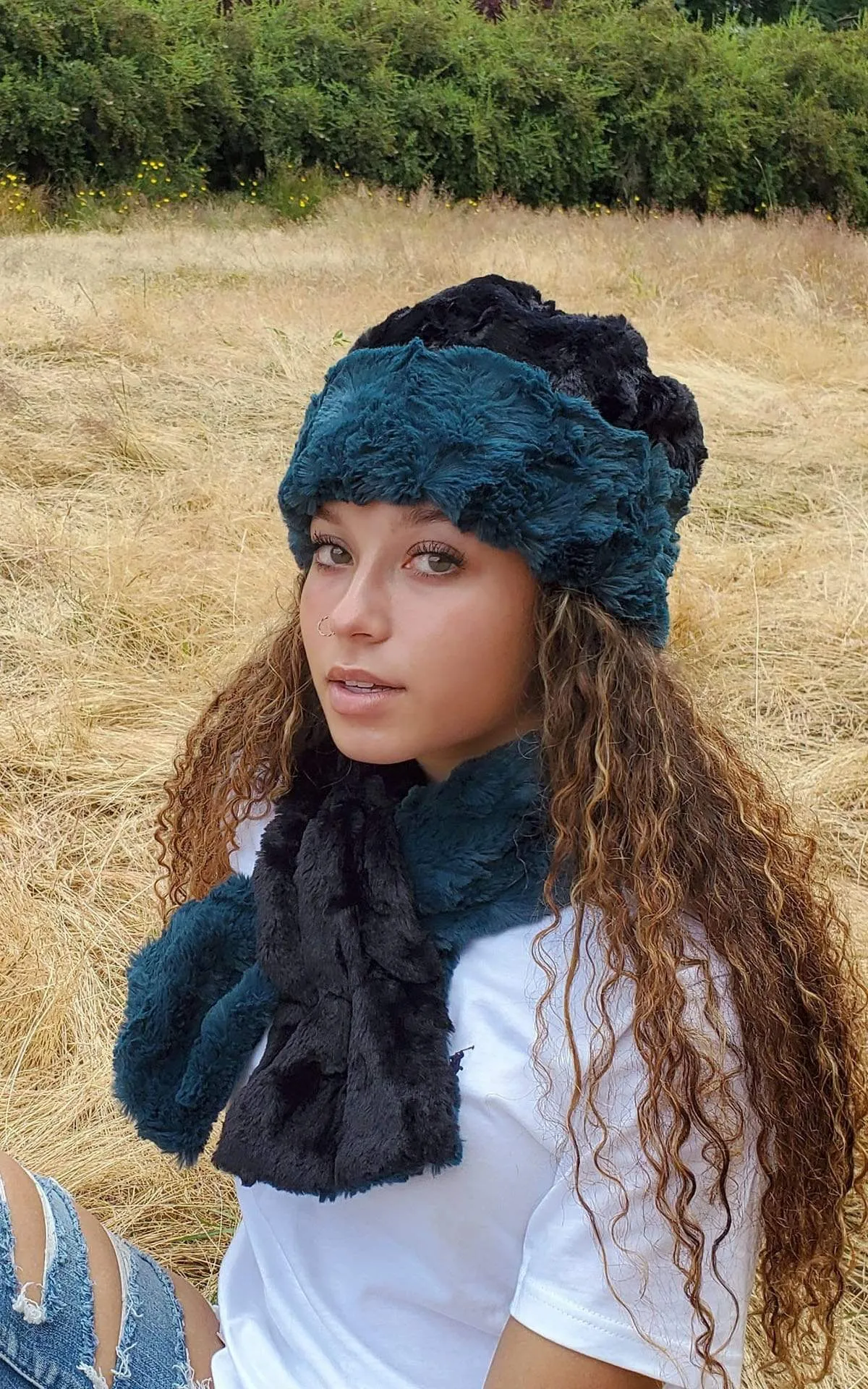 Pull-Thru Scarf - Luxury Faux Fur in Peacock Pond