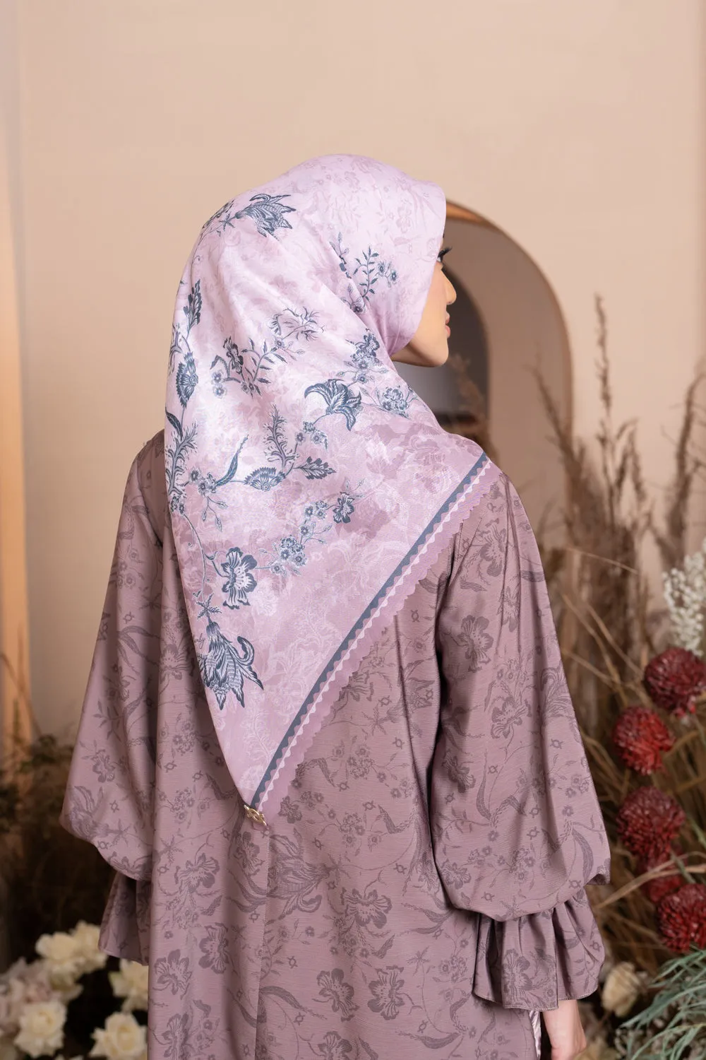 Semantik Scarf Lotus Pink