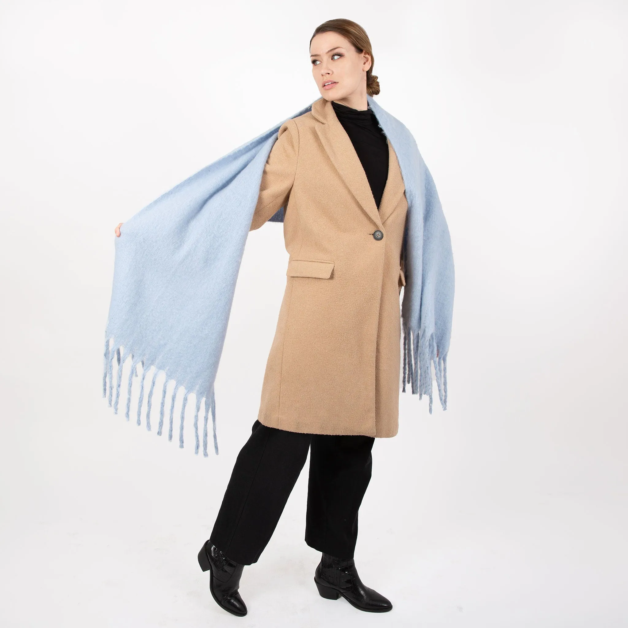 Women’s Blanket Scarf with Tassels