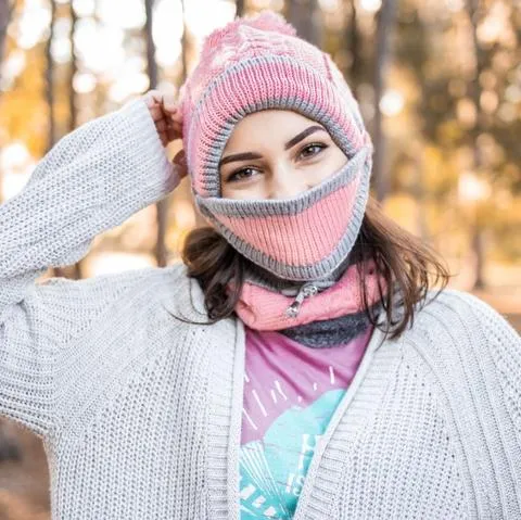 Women's Winter Beanie and Scarf Set